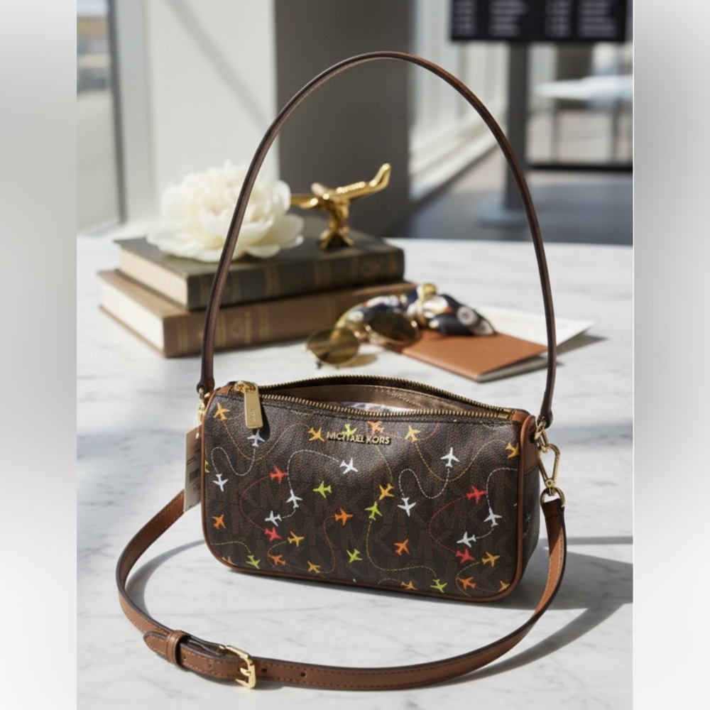 Michael Kors Jet Set Airplane Shoulder Bag
Purse Handbag RARE NEW!